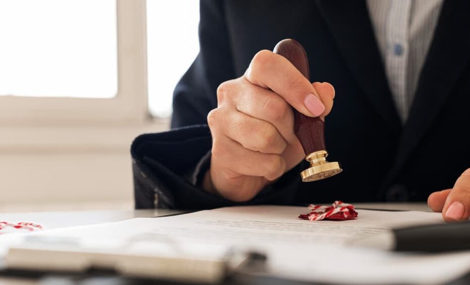كيف تصبح مترجم معتمد في الامارات
